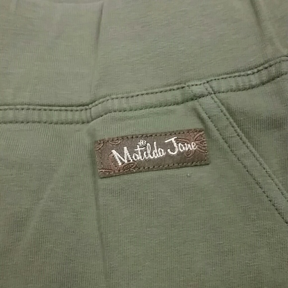 Matilda Jane XS olive leggings - Picture 2 of 4